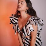 Helly Shah Instagram - Alexa play Tareefan , please !