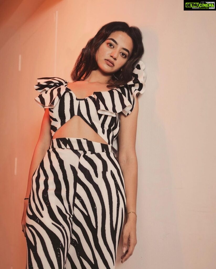 Helly Shah Instagram - Why be calm when you can be a thunder that strikes ? 📸 : @ashish_sawant__ 🙎🏼‍♀️: @style_deintrepide 👗: @ranbirmukherjeeofficial