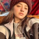 Helly Shah Instagram - Kashmir Sunsets are like eternal ghazals ❤️🫶🏻