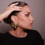 Himanshi Khurana Instagram - Mua @kashish_art Hair @krishna.hairstylist 📸 @himanshukhurana1