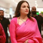 Himanshi Khurana Instagram - All my favourite brands in one place at 📍 SSBeauty by Shoppers Stop at Elante Mall, Chandigarh! Get your favourites right here @ssbeauty with MAC, Clinique, Jo Malone London, Tom Ford and Kilian Paris in the store! I had a lovely time meeting with all you beautiful folks at the SSBeauty store last week! Go shop for your favourite skincare, beauty and fragrances essentials this weekend and get exciting offers. @shoppersstop @ssbeauty #SSBeautyBrigade #JoMalone #TomFord #MAC #Clinique #ShoppersStop #SSBeauty