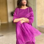 Himanshi Khurana Instagram - Outfit @houseofayuda Earrings @urbanmutiyar
