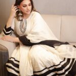 Himanshi Khurana Instagram - Outfit @suidhaagabyshweta Jewellery @urbanmutiyar Mua @kashish_art 📸 @himanshukhurana1