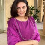 Himanshi Khurana Instagram - Outfit @houseofayuda Earrings @urbanmutiyar