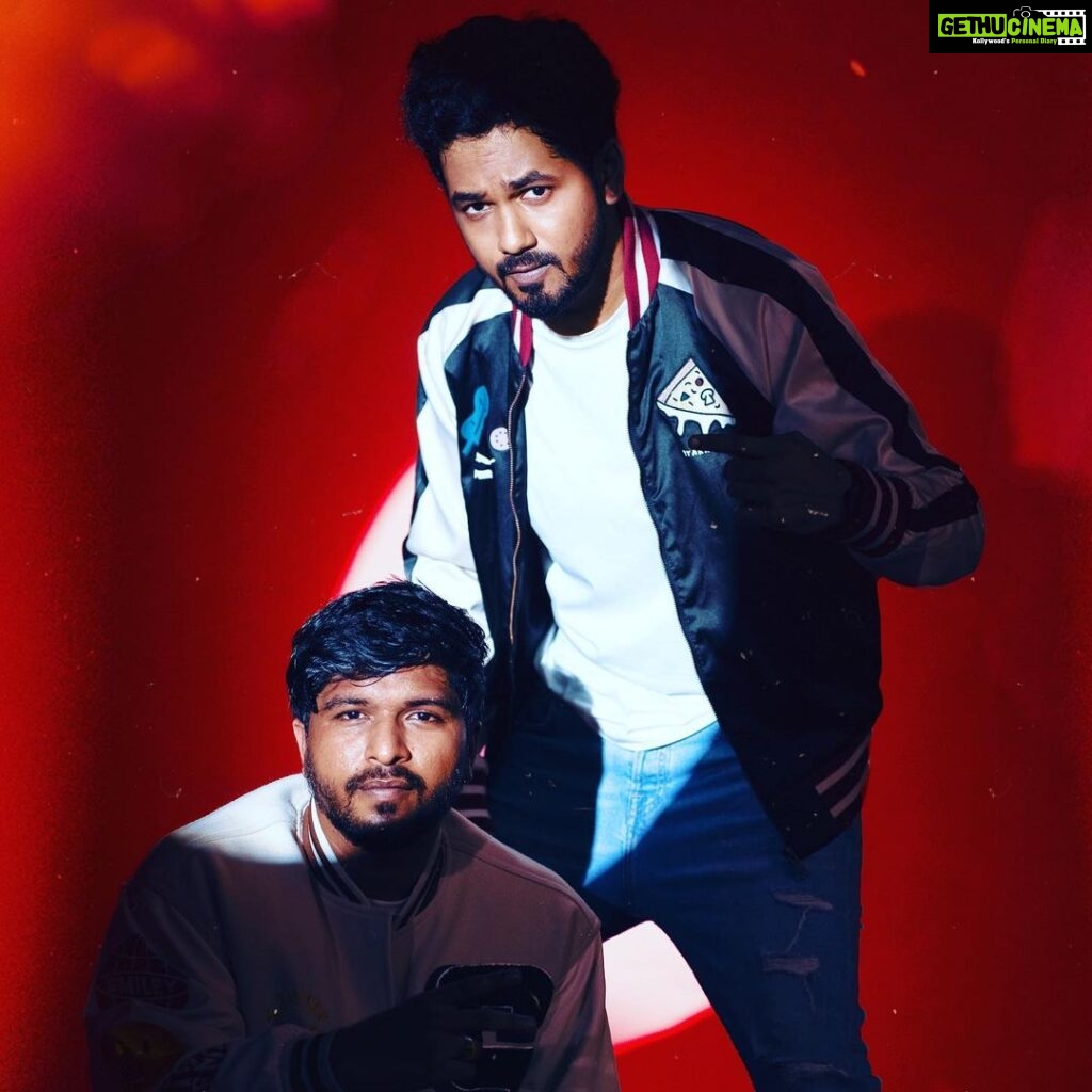 Hiphop Tamizha Instagram - சுதந்திர தினத்தில் back to that சுதந்திர இசை !!! From where it all started a decade ago - Happy Independence day !!! #Chinnapaiyan - Hiphop Tamizha ft. @vaisaghh