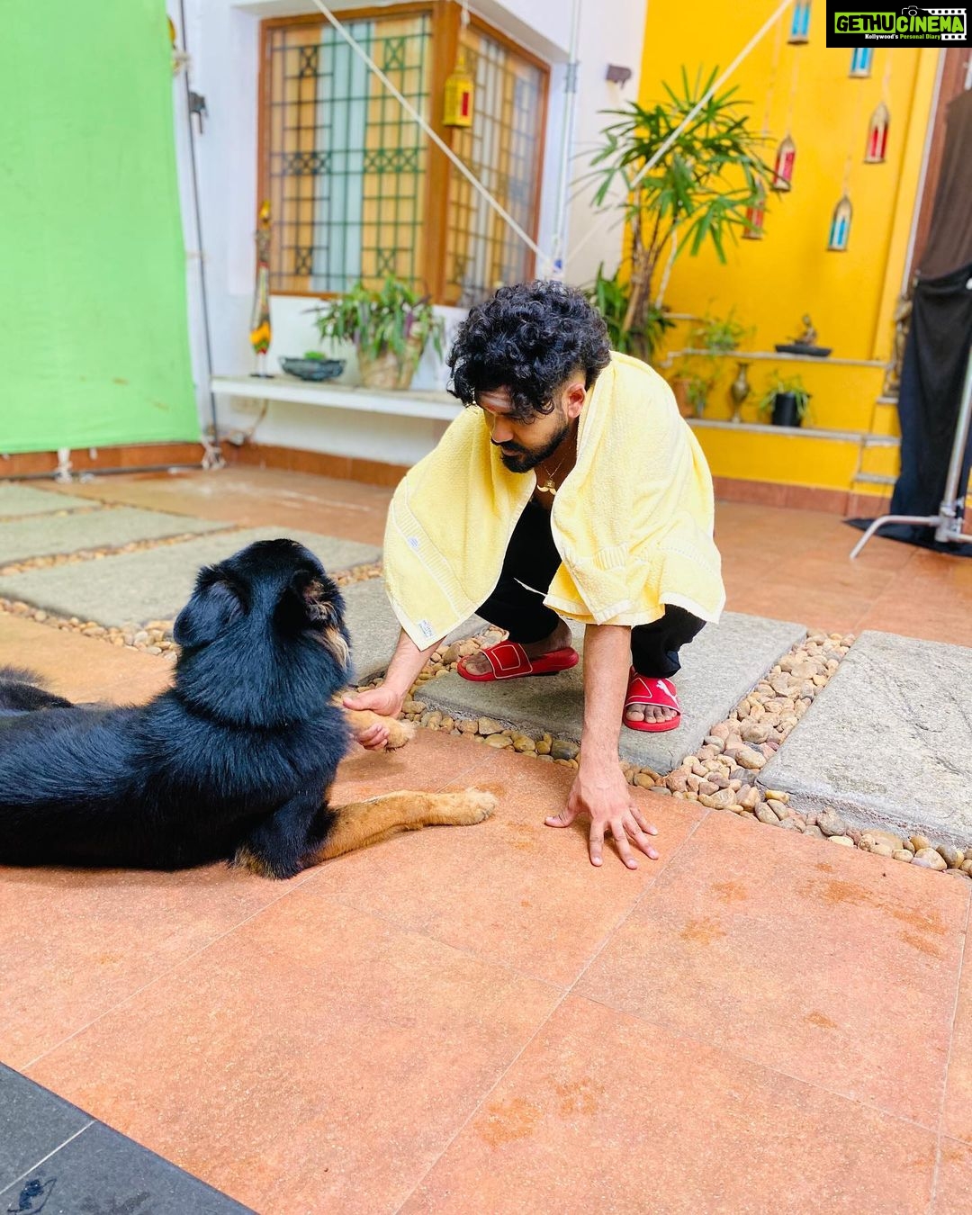Hiphop Tamizha Instagram - Guess who came to shoot with me - Anbu Kari 😁