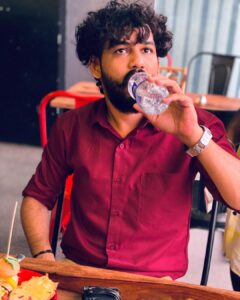 Hiphop Tamizha Instagram - 1 day, 1 lakh likes, 1 million Views & number 1 on most streaming platforms.

Will introduce my Chitappa next week in our next single, until then Drink Water, Stay Hydrated 🤟🏻 

- அன்புடன் 
Sivakumar aka Butterfly Mandayan aka Colour Kozhi 🙏🏻😁