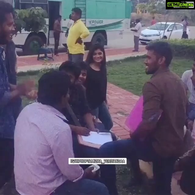 Hiphop Tamizha Instagram - என் அன்பு தம்பிக்கு இனிய பிறந்தநாள் வாழ்த்துகள் ❤️ Happy birthday @devesh46_ 🥳 This was his birthday celebration from the sets of #meesayamurukku - beautiful memories. Let all your dreams come true my brother ❤️