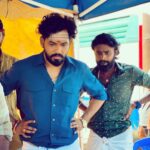 Hiphop Tamizha Instagram - என் பின்னாடி நிக்கிறாரே, அவருதான் hero 💁🏻‍♂️ @dheena_offl