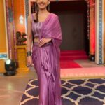 Hrishitaa Bhatt Instagram - Make sure to watch #Rangoli which airs on Sunday at 8 am & 7:30 pm and also on next saturday at 10pm Only on @ddnational @ddnationalrangoli . . Styled by - @stylebyriyajn Assisted by- @moreprachi__ Outfit- @farhasyedofficial Managed by - @moushumibanerji Make-up - @manish_kerekar @makeovrsbyritaa . . . #hrishitaabhatt #bollywoodactress #mumbaiinfluencer #mumbaiinstagrammers #mumbaidaily #mumbaigram #mumbaifashion  #bollywoodfashion #bollywoodstyle #indianactress #glitz #glamourous #ddnational #ddnationalrangoli