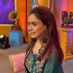 Hrishitaa Bhatt Instagram - Be sure to watch #Rangoli which airs on Sunday at 8 am & 7:30 pm and also on next Saturday at 10pm. . . . Styled by - @stylebyriyajn Assisted by- @moreprachi__ Outfit- @ushabagri_label Coordinated by - @moushumibanerji Makeup- @manish_kerekar Hair- @makeovrsbyritaa . . . . . #reels #hrishitaabhatt #bollywood #fashion #bollywoodactress #bollywoodreels #reelkarofeelkaro