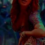 Indravathi Chauhan Instagram – Thanks alot for this opportunity@thisidsp@alluarjuonline@iammangli@aryasukku sir🙏🙏☺…

#pushpasong#pushpa#iindravathi chauhan#alluarjun sir @Dsp sir