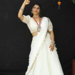 Indravathi Chauhan Instagram – Whenever I feel like I’m looking at most beautiful angel on earth:.🤪😜
And feeling like a princess in new Jewallary, dress❤️🤍…..
Thanks to: @emmadi_silver_jewellery_hyd 
@emmadi_silver_jewellery 
@emmadi_silver_jewellery_usa 
Styling: @kruthikutti 

Phtogrpr: @vikasseegu 
Makeup: @v.satish666 
Hair: @janibasha3676
