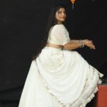 Indravathi Chauhan Instagram – Whenever I feel like I’m looking at most beautiful angel on earth:.🤪😜
And feeling like a princess in new Jewallary, dress❤️🤍…..
Thanks to: @emmadi_silver_jewellery_hyd 
@emmadi_silver_jewellery 
@emmadi_silver_jewellery_usa 
Styling: @kruthikutti 

Phtogrpr: @vikasseegu 
Makeup: @v.satish666 
Hair: @janibasha3676