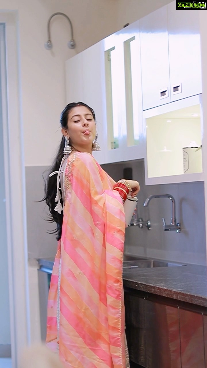 Isha Malviya - 663.7K Likes - Tauba!š
.
Styled By @roopasharmaa ā¤ļø
.
#expressions #ishamalviya #udaariyaan