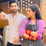 Isha Malviya Instagram - theek kaha na maine?😏😂 #bts #onsetreel #yashmine