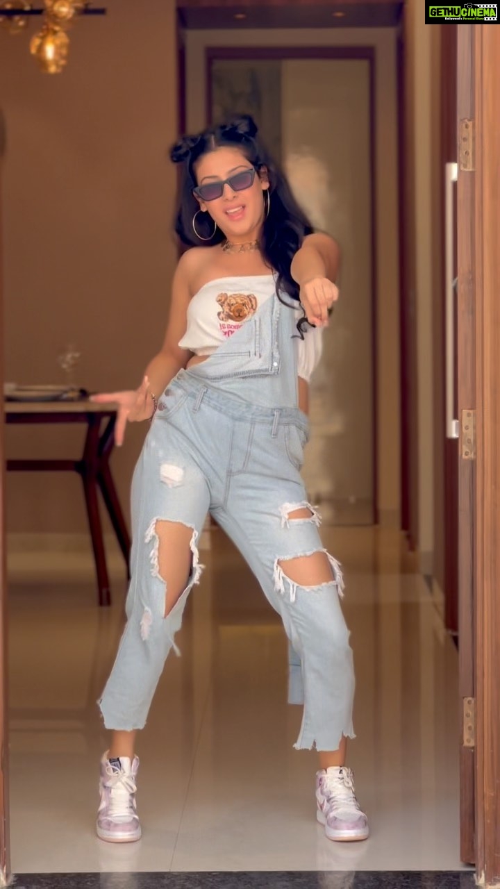 Isha Malviya Instagram - show your moves on this song and tag @jjustmusicofficial @rakulpreet 🔥
