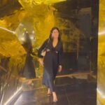 Isha Malviya Instagram - 🖤 . @chingari_in #ishamalviya #blackdress