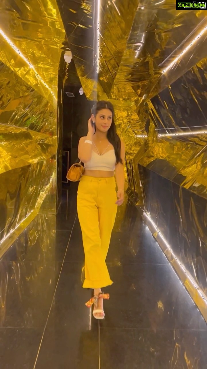Isha Malviya Instagram - slowmotion this time!💛 . #ishamalviya