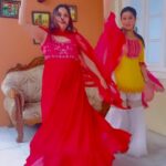 Isha Malviya Instagram – Time to show our love to our Super Moms! And this is how I support my Super Mom @mamta__malviya02 ❤️💃🏻

You can too participate with your Super Mom using the theme audio and make a reel. Don’t forget to add #SuperMomKaSuperStep and tag @zeetv 

Watch #DIDSuperMoms, from 2nd July, Sat-Sun, 9 PM, only on #ZeeTV.
#HarMomSuperMom

@remodsouza
@urmilamatondkarofficial
@bhagyashree.online
@ijaybhanushali