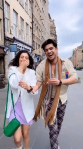 Isha Malviya Instagram - wait till the end😂😱 @aebyborntoshine 
#blooper #abhisha #jasrik #udaariyaan