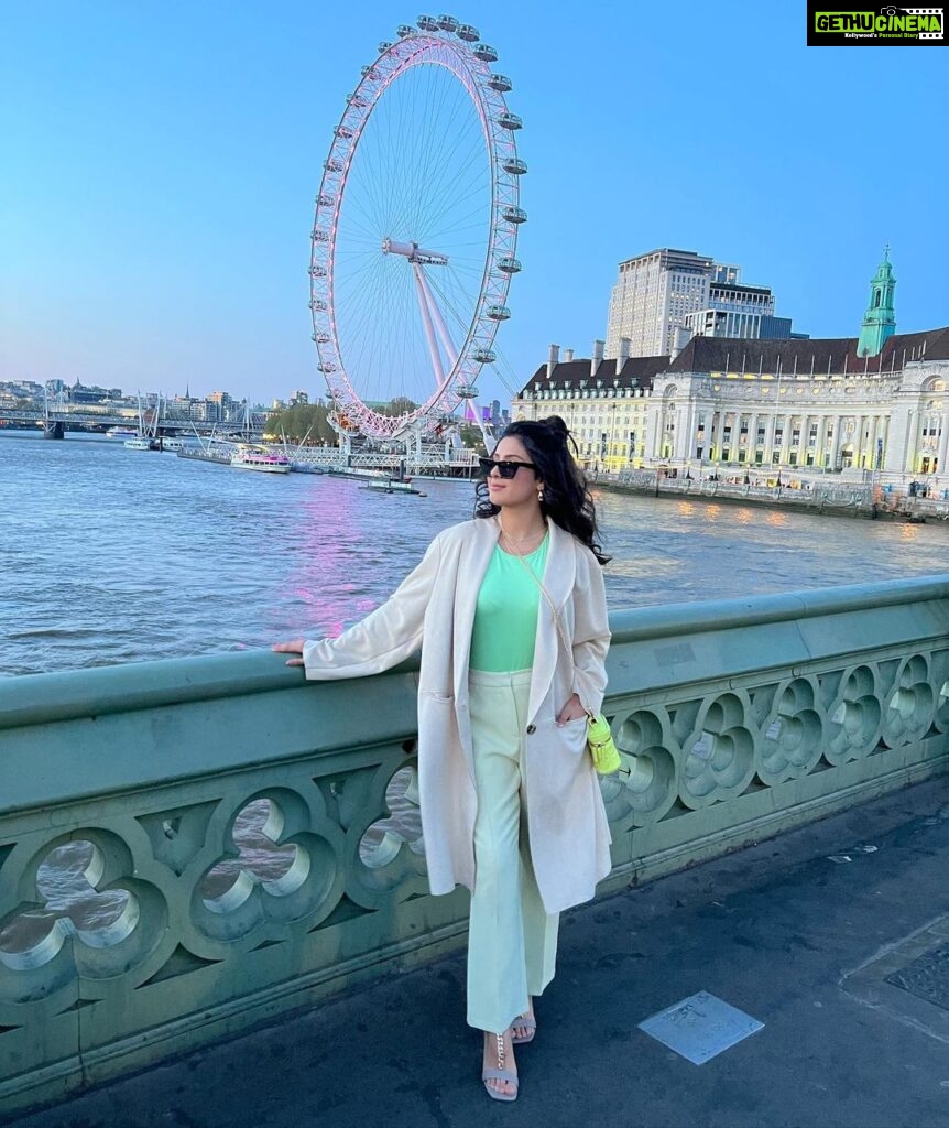 Isha Malviya Instagram - 🇬🇧 London, United Kingdom
