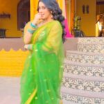 Isha Malviya Instagram - saree ke fall sa💚 @chingari_in #ishamalviya