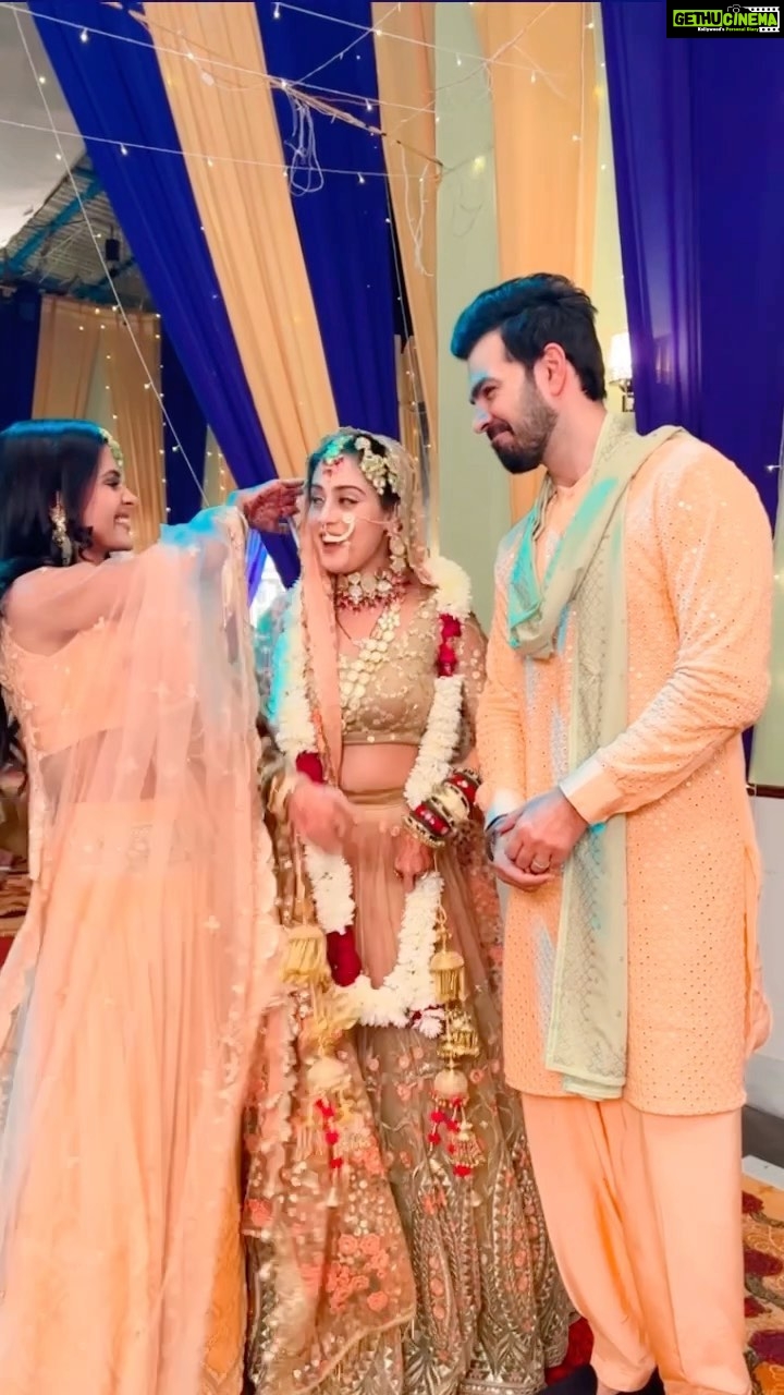 Isha Malviya - 614.4K Likes - ek #tejang fans ke liyešā¤ļø
@karanvgrover @priyankachaharchoudhary
.
#udaariyaan#offscreen#onset#jassu