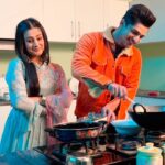 Isha Malviya Instagram - khana bhi bana lete ho kya?🙈♥️ . #abhisha#jasmine#amrik#udaariyaan#reel