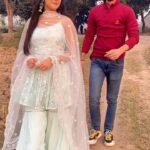 Isha Malviya Instagram - this music!😍 @aebyborntoshine ♥️ . #trending#abhisha