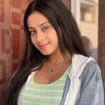 Isha Malviya Instagram - Today I would like to share with you all, a Great Free Editing app, EPIK. On EPIK app, you can find a lot of retouching tools for your selfies and it's all Free. There are a lot of features on this app that you can use to smoothen your skin for selfies. You can use this app to enhance your selfies and any other images.😍 Swipe Left and check out my Before and After images @epikapp_official #Epik #EPIKapp #createEPIK #photoediting #ishamalviya #jassu #udaariyaan