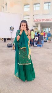 Isha Malviya Instagram - ye to blooper hai!😬🙈 . #ishamalviya