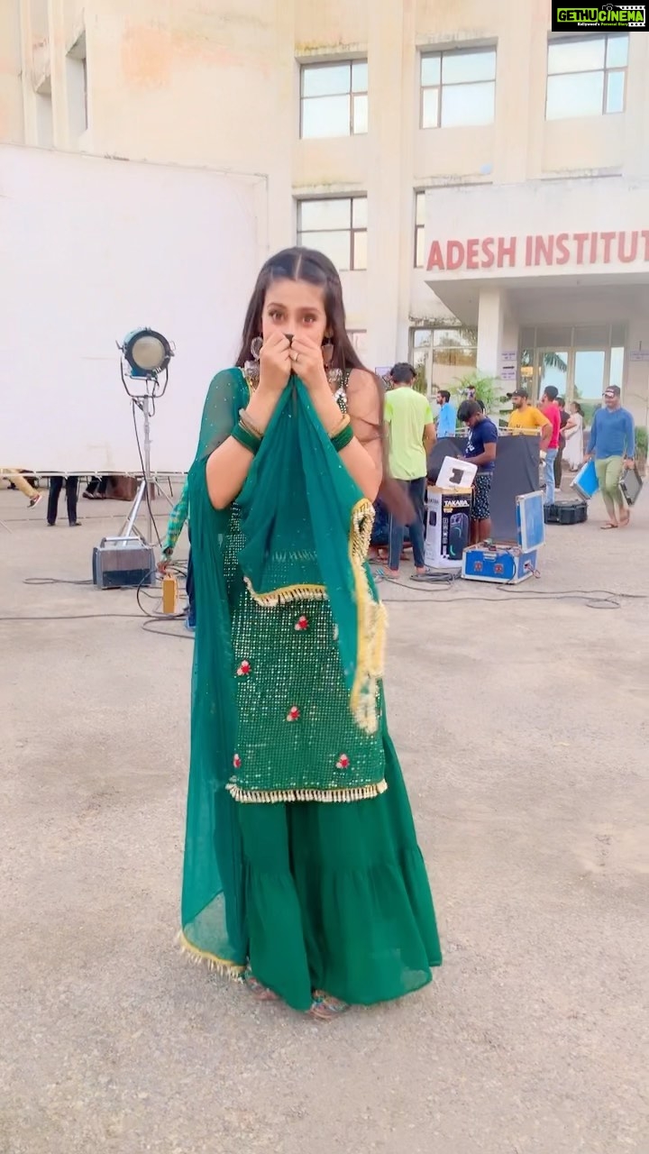Isha Malviya - 337.4K Likes - ye to blooper hai!š¬š
.
#ishamalviya