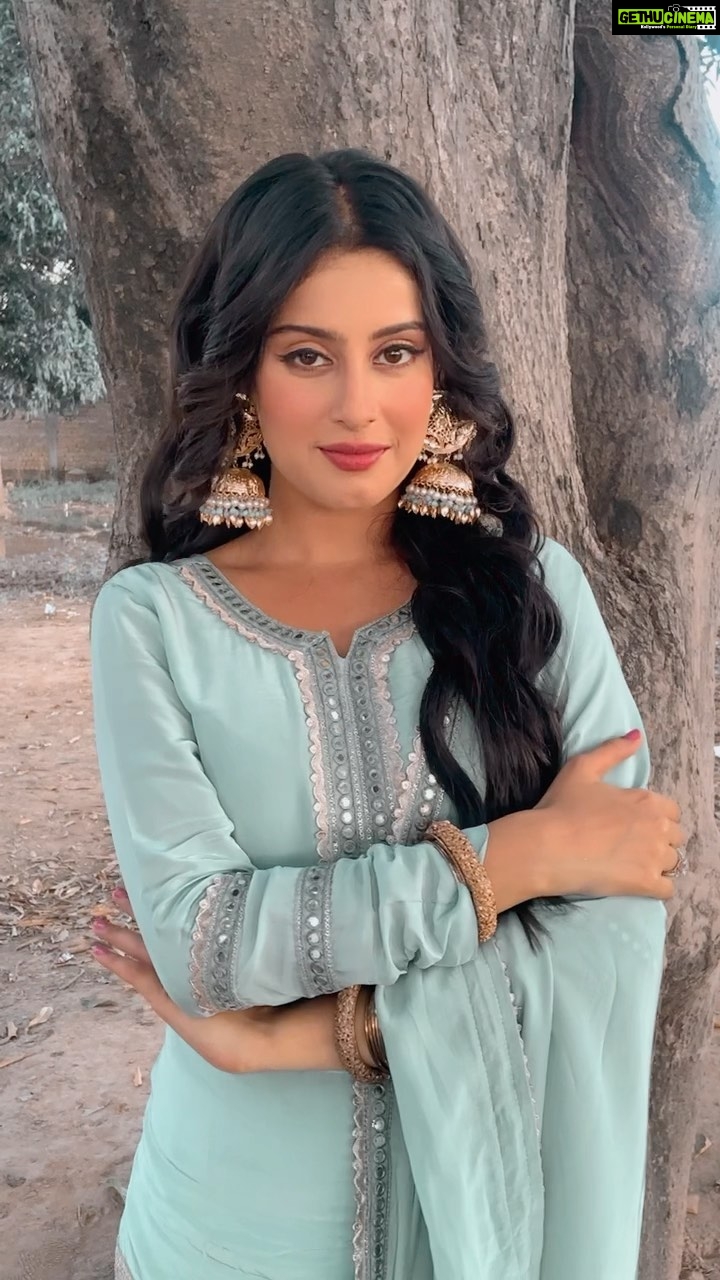 Isha Malviya Instagram - 🙈😉 . #trending#ishamalviya#reels