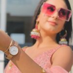 Isha Malviya Instagram – All set to dress up for the festivities, styled with my favourite @danielwellington Petite Melrose watch and classic bracelet💗⏱
.
Head to the website to check out #danielwellington Diwali offers upto 15% off and team it up with an additional 15% off using my code ISHAMALVIYA
#dwali #ad