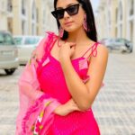 Isha Malviya Instagram - #pinktastic!!💕 . this beautiful suit from @dpsfashions_by_anu 😍 . #ishamalviya#pink#monday