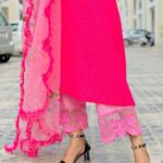 Isha Malviya Instagram - #pinktastic!!💕 . this beautiful suit from @dpsfashions_by_anu 😍 . #ishamalviya#pink#monday