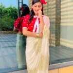 Isha Malviya Instagram - Retro❤️🙈 . #retrolook#ishamalviya#backto60s @colorstv styled by @sethchetna5 #udaariyaan