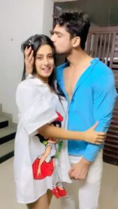 Isha Malviya Instagram - happy birthday starboy!♥️😘
.
@aebyborntoshine 
#abhishekkumar#birthday#ishamalviya#reel#abhisha