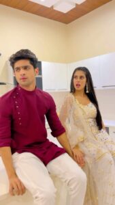Isha Malviya Instagram - 🙈🥺❤️ @aebyborntoshine 
#reels#ishamalviya#reelitfeelit