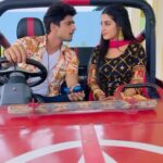 Isha Malviya Instagram - tumhe maloom nahi hai❤️🙈@aebyborntoshine . #reels#reelit#goviral#ishamalviya#jasmin#amrik#udaariyaan