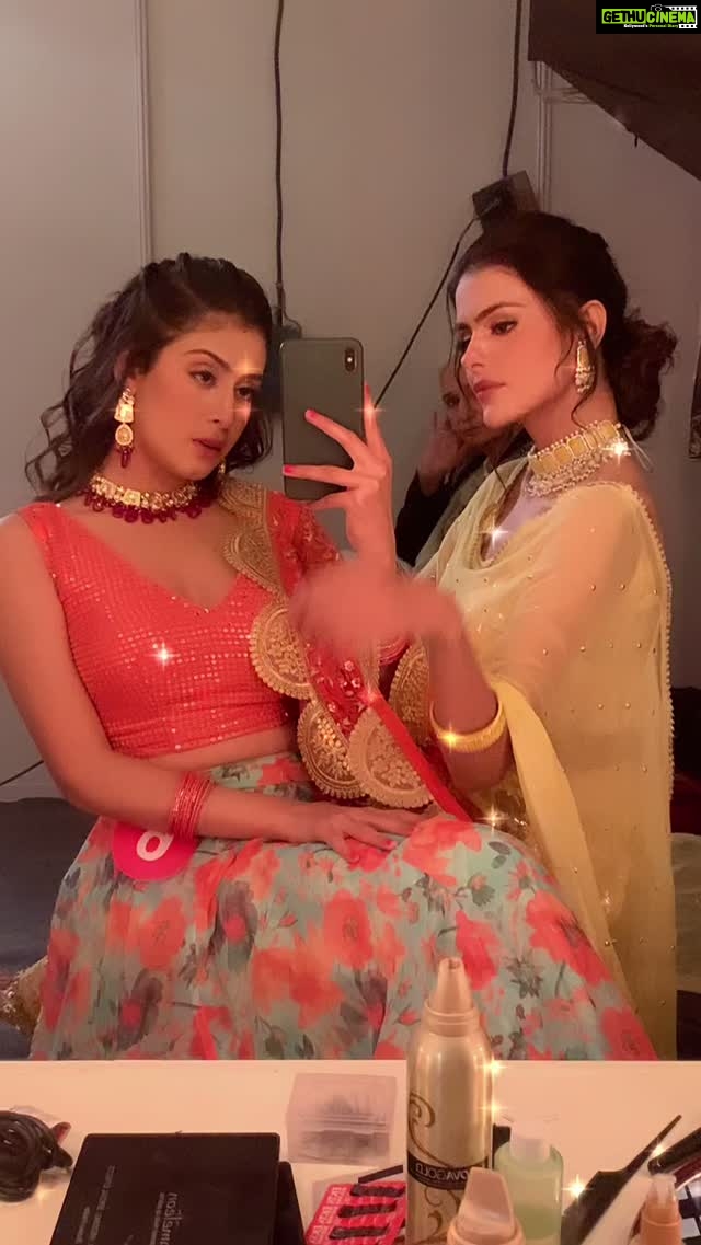 Isha Malviya Instagram - sandhu sisters❤️ @priyankachaharchoudhary . #reels#guilty#udaariyaan#sandhusisters#tejojasmin#tejass
