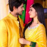 Isha Malviya Instagram - did you watch yesterday's episode?🙈 kaisi lagi fateh or jasmin ki peheli mulaqaat?💛 Checkout @6_ankitgupta in the second picture🤣 . styled by @sethchetna5 😍 . #ishamalviya#jasminsandhu#fatehsinghvirk#udaariyaan @colorstv