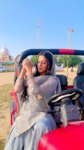 Isha Malviya Instagram - ankh uth-ti mohabatt❤️ . #udaariyaan#jasminsandhu#ishamalviya#reels#explore#ankhuthti#reelkaro