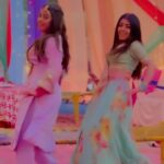Isha Malviya Instagram - Holi spl prt 2 ♥️ Nhi chahiye humko teri second hand jawaani . . .. . . . #dance #twinklians #nehkleen #harleen #udaariyaan #dancereels #trend