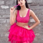 Isha Malviya Instagram - baby doll mai sone di..💕🧚🏻‍♀️ . ➡️huda beauty (new-nude) matte lipstick set from @accessorieshub_100 😍💄 ➡️EDITS BY @lalitcreationz ✨ . #model#fashion#style#uniqueoutfit#barbieoutfit#babydoll#pinkdress#hudabeauty#lipshade#collabs#ishamalviya#ishafam#ikgoals#bhopal#pinkfashion#pinkoutfit#dolledup#huda#sundayvibes#explorepage#explore#barbie#classy#fashionable#designer#pink#loveyouall❤️