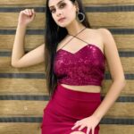 Isha Malviya Instagram - meri raahein tere tak hai, tujhpe hi toh mera haq hai.❤️ . ➡️MUA @mohsinaansari_makeupartist ✨ ➡️EDITS BY @lalitcreationz ✨ . #ishamalviya#isha#ishafam#explorepage#wineoutfit#winecolor#reddress#ikgoals#magenta#partywear#blogger#model#influencer#dancer#photoshootathome#iloveyouall❤️