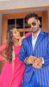 Isha Malviya Instagram - what are your thoughts on #adleen ?🤔🥰 (advait + harleen) . #random #onsetreel #udaariyaan