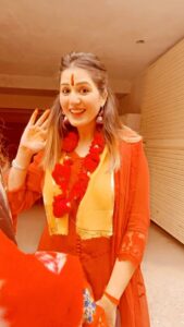 Isha Rikhi Instagram - Mathuravrindavan ❤️ 

Suit @roze.india ❤️