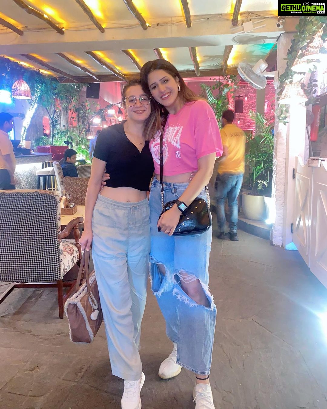 Isha Rikhi Instagram - Priyuuu 💞 when my baby is in my hometown 🌸🫶🏻💖 @priyalgor2